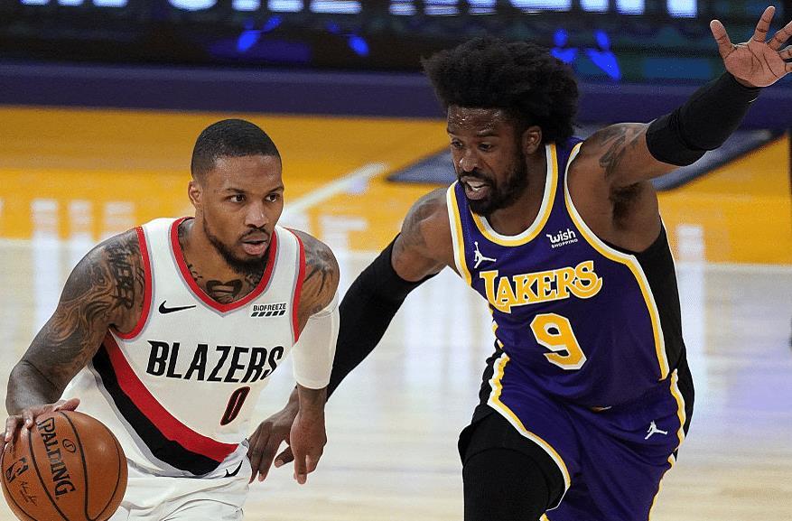 九游体育-阿扎伦卡在湖人比赛中连败，逆转引发热议！的简单介绍