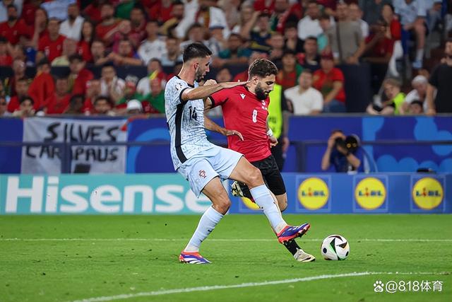 九游娱乐-关于C罗爆冷击败巴塞罗那，高光表现引爆全场！的信息